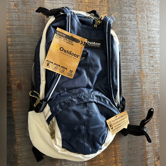 NWT Hydration Backpack with 2 liter Reservoir Outdoor Products Brand Navy Cream - Picture 1 of 6